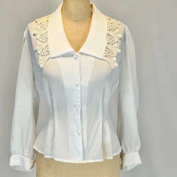 VINTAGE crochet floral lace collar blouse button down tailored lightweight 90s - Picture 7 of 17
